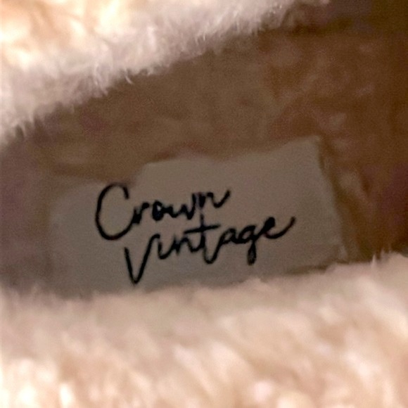 Brand New Crown Vintage Genuine Suede Seloina Ankle Booties w/ Faux Fur Cuff - Picture 9 of 16